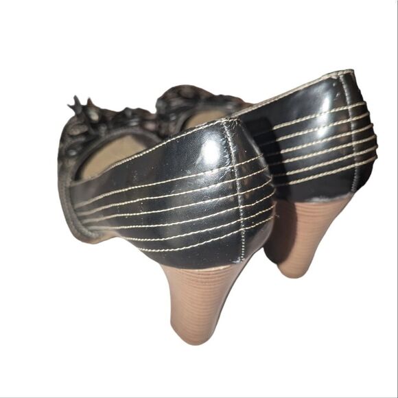 Vintage Bongo black high heel shoes with bow detail - Picture 3 of 10